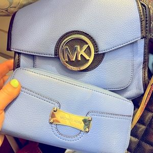 Michael Kors matching purse and wallet! Barely used!